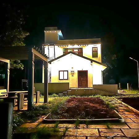 Individual Villa Stay 옐라기리 외부 사진